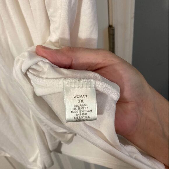 Dressbarn white embellished tank top size 3X - Picture 4 of 4